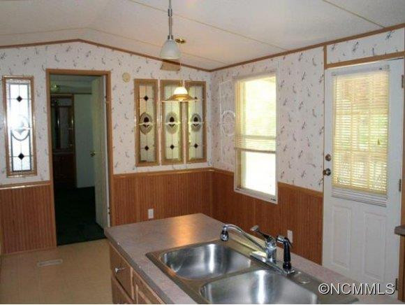 206 KAYCE CT - Photo 8