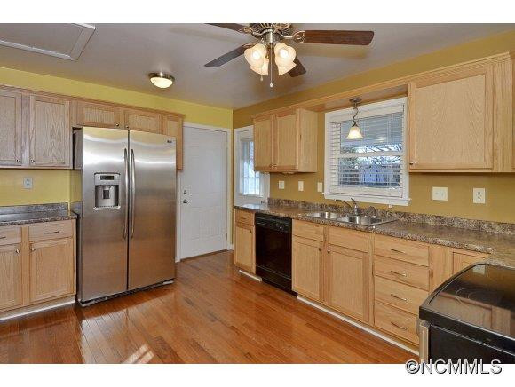 309 Montreat Road - Photo 7