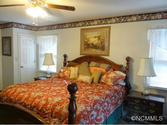 270 Ridgeway Road - Photo 11