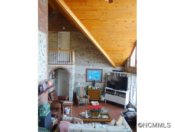 270 Ridgeway Road - Photo 9