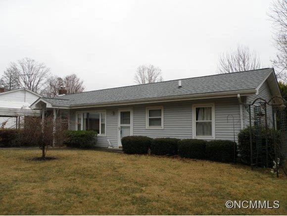 308 Northeast Ave