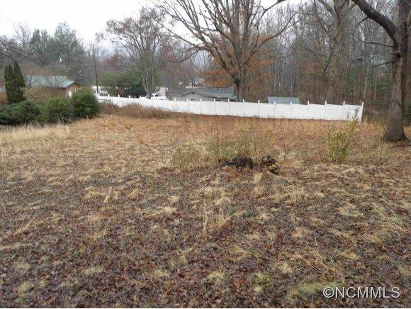 308 Northeast Ave - Photo 15