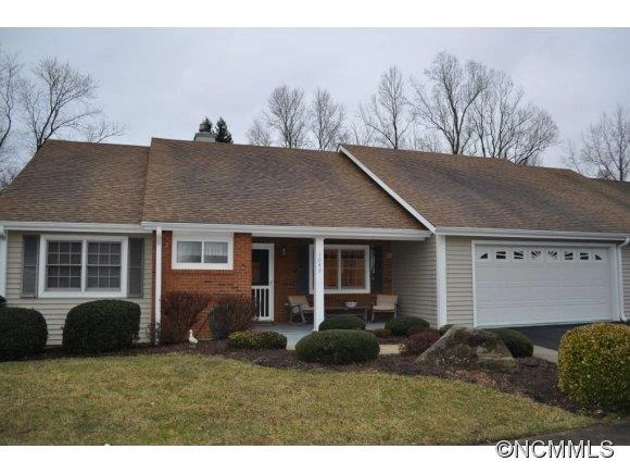 1042 SADDLEBROOK DRIVE