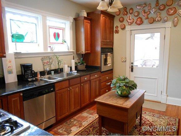 28 Soco Street - Photo 3