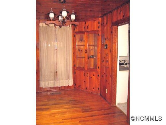 860 N.Trade St. - Photo 3