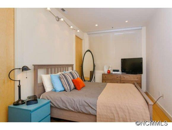 12 S. Lexington Ave, Unit 203 - Photo 16