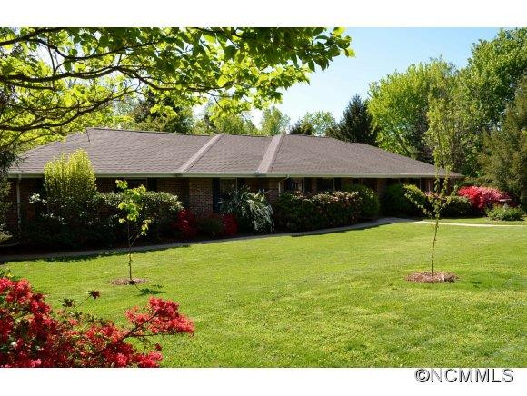 730 Woodland Ridge