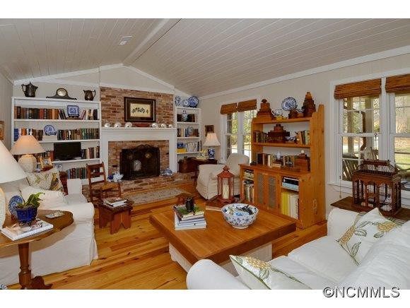 36 Shawn Drive - Photo 4