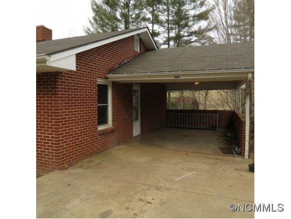 2005 Ratcliff Cove - Photo 2