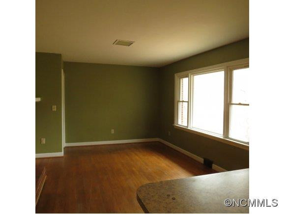 2005 Ratcliff Cove - Photo 4