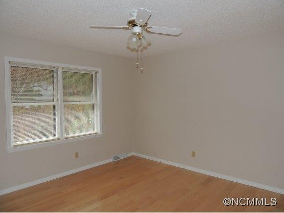 437 Deerhaven Lane - Photo 13