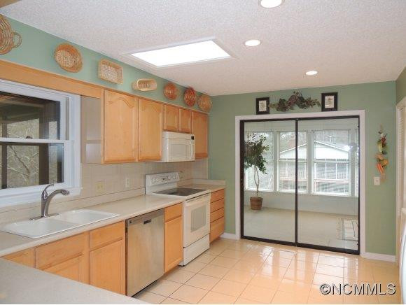 437 Deerhaven Lane - Photo 7