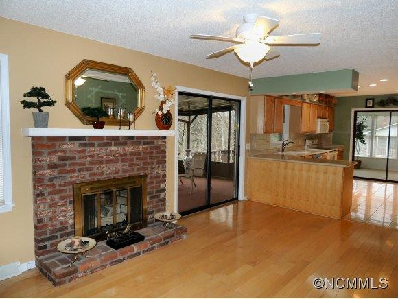437 Deerhaven Lane - Photo 10