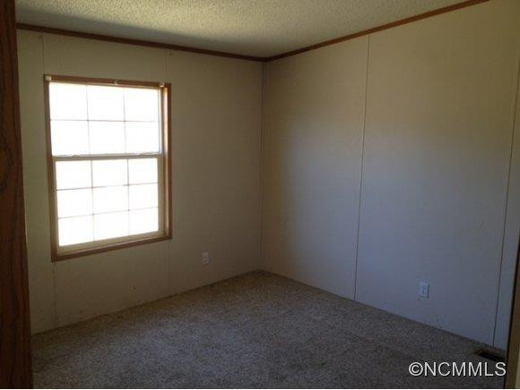 18 Evelyn Acres Drive - Photo 4