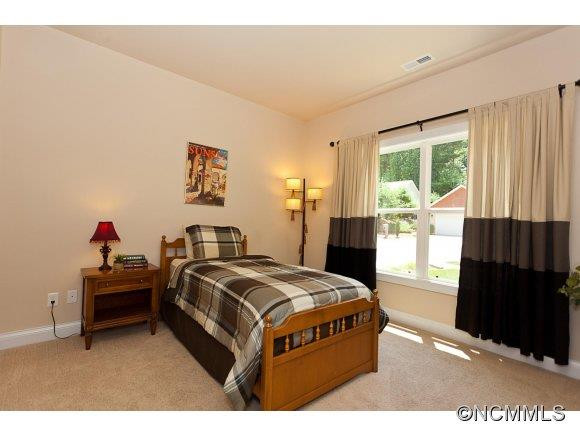 11 Catalina Court - Photo 10