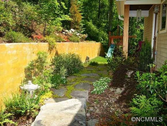 61 Indian Trail - Photo 16