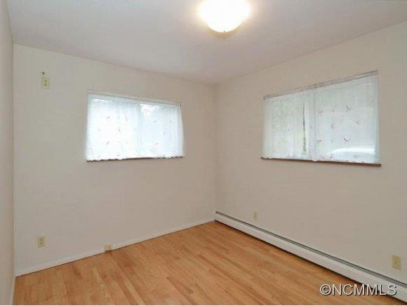 2015 LAUREL PARK HWY - Photo 11