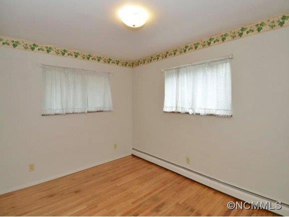 2015 LAUREL PARK HWY - Photo 12