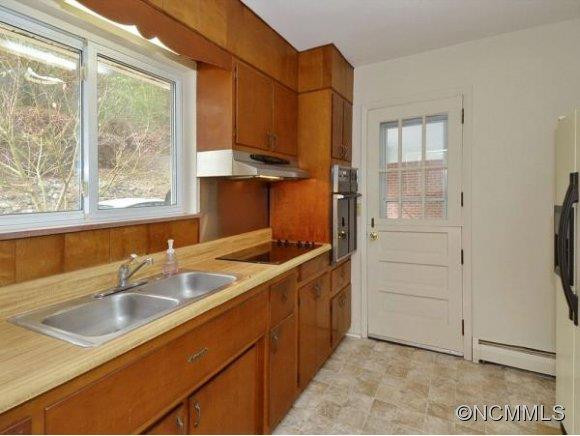 2015 LAUREL PARK HWY - Photo 5