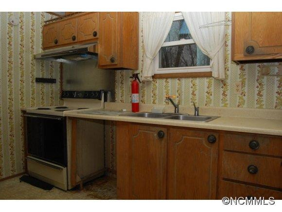 303 Meadowbrook Ct - Photo 5