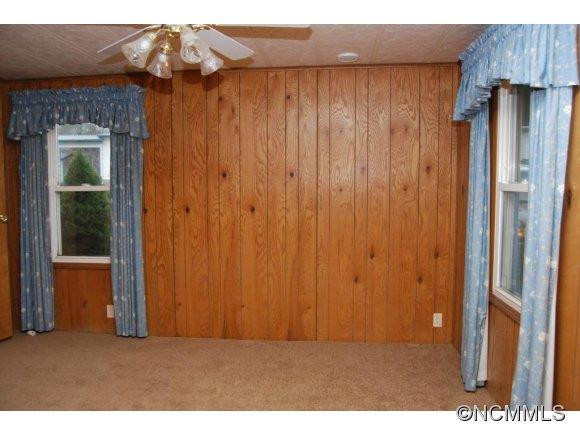 303 Meadowbrook Ct - Photo 7