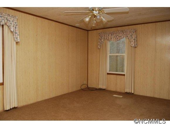 303 Meadowbrook Ct - Photo 9