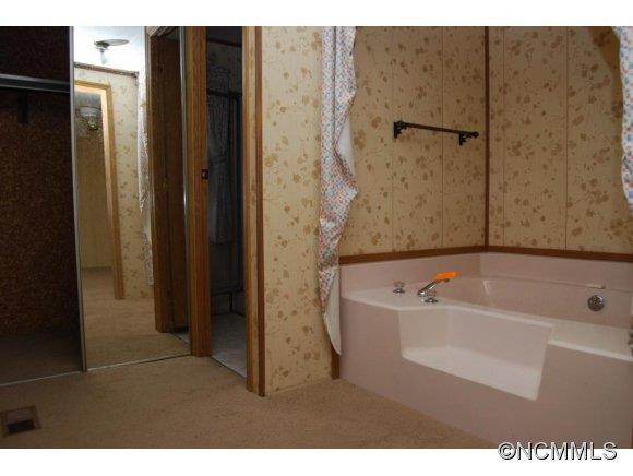303 Meadowbrook Ct - Photo 10