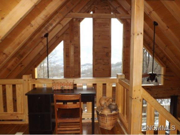 600 Mountainside Drive - Photo 18