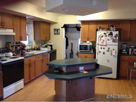 106 Gashes Creek Road - Photo 3