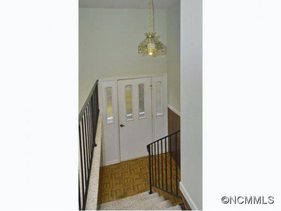 168 SURRY LANE - Photo 2