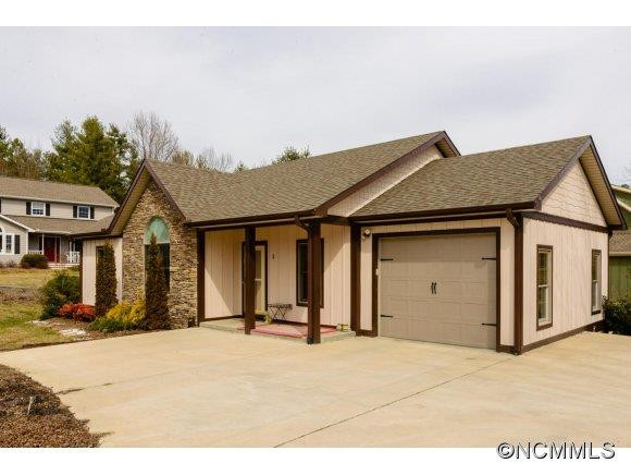 5 HARBECK DRIVE - Photo 2