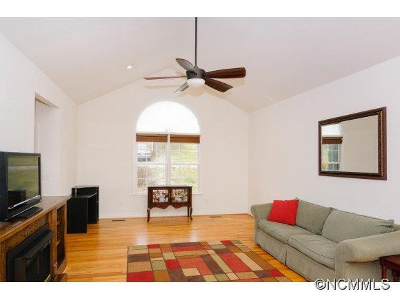 5 HARBECK DRIVE - Photo 4