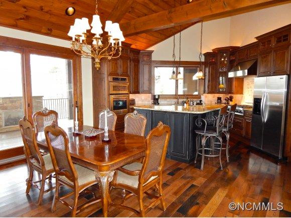 648 Altamont View - Photo 9