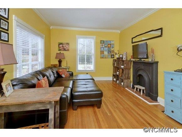 100 Cannon Drive - Photo 2