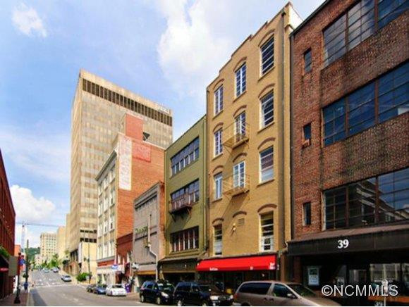 35 PATTON AVENUE #202