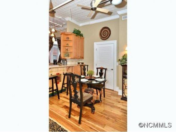35 PATTON AVENUE #202 - Photo 6