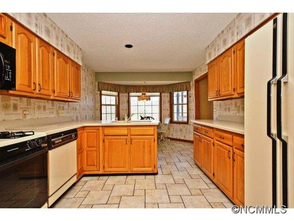 503 Saddleback Court - Photo 4
