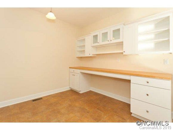 11 Myra Place  Unit 103 - Photo 11