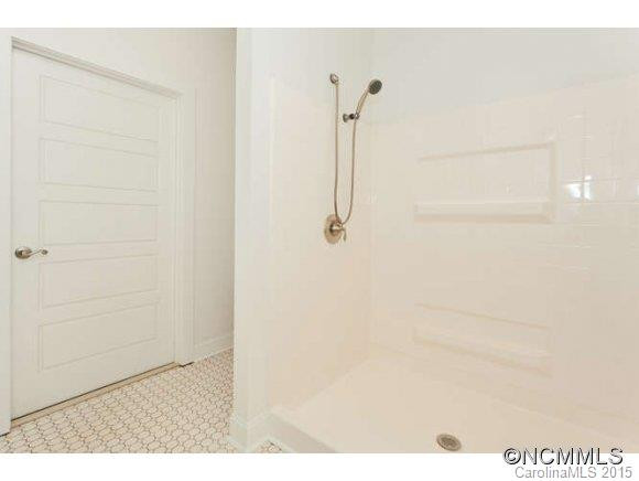 11 Myra Place  Unit 103 - Photo 14