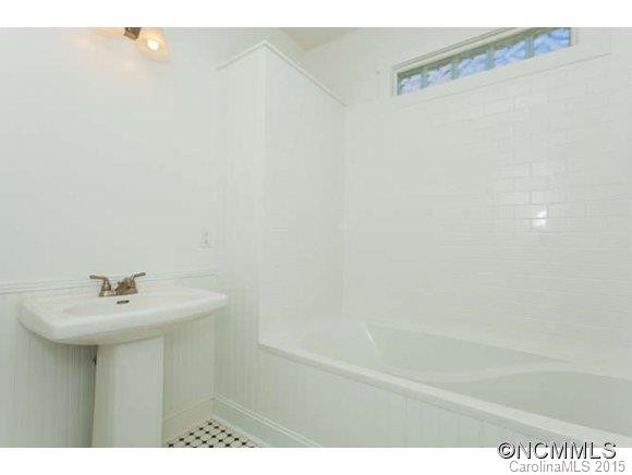 11 Myra Place  Unit 103 - Photo 17