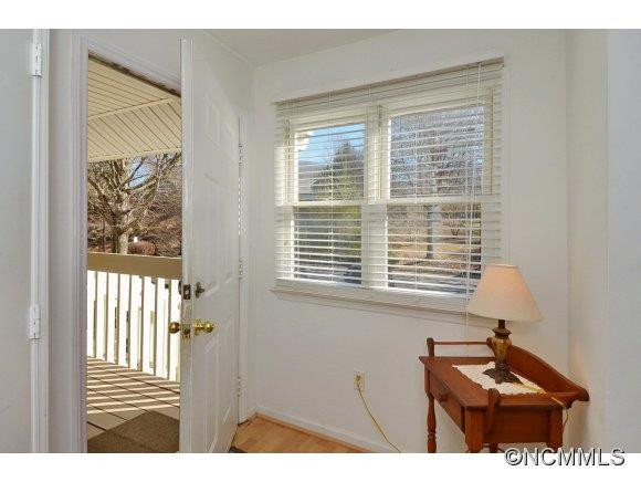 6 Creekside Lane - Photo 4