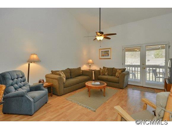 6 Creekside Lane - Photo 5