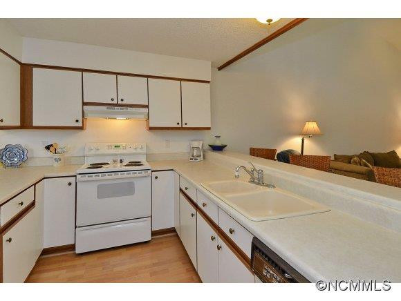 6 Creekside Lane - Photo 9