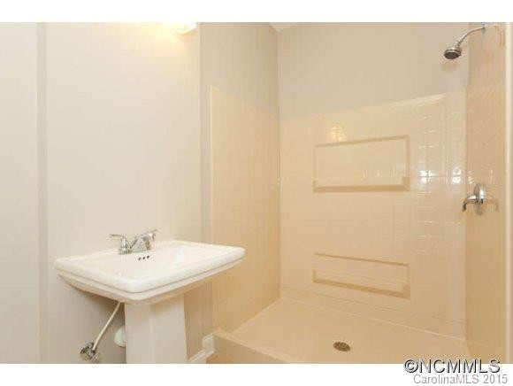 11 Myra Place  Unit 101 - Photo 14