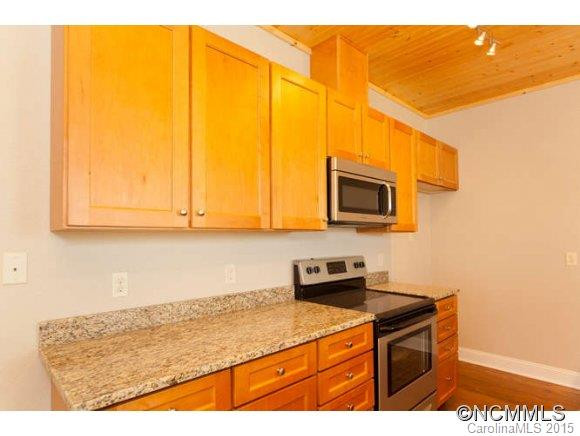 11 Myra Place  Unit 101 - Photo 10