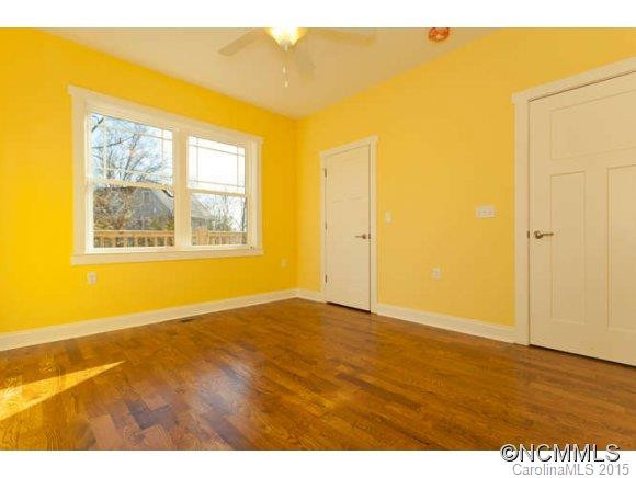 29 Myra Place  Unit 127 - Photo 15