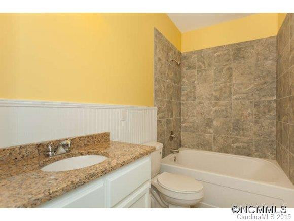 29 Myra Place  Unit 127 - Photo 17