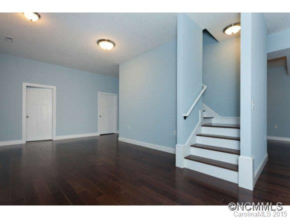 29 Myra Place  Unit 127 - Photo 18