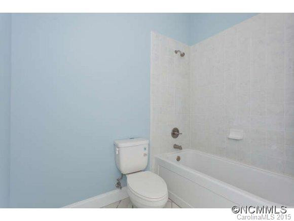 29 Myra Place  Unit 127 - Photo 23