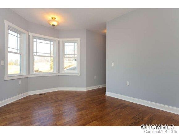 29 Myra Place  Unit 127 - Photo 9